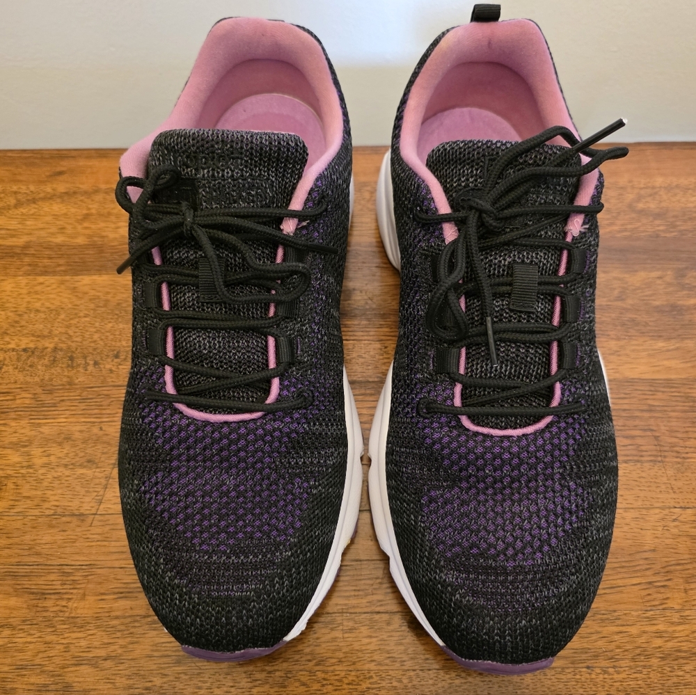 Propet Stability Fly Sneaker Size 11 X (2EE) Extra Wide Women's Like New
